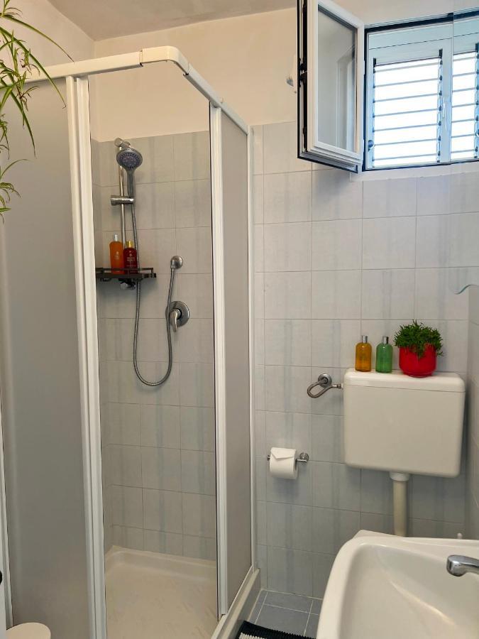 Q40 Ostuni Apartment Bagian luar foto